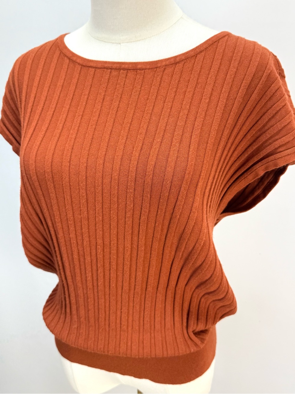 LASCANA Rust Ribbed Short Sleeve Sweater size 6 - Picture 2 of 13